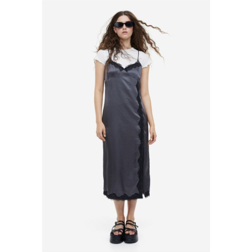H&M Lace-trimmed Satin Slip Dress