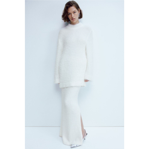 H&M Oversized Fluffy-knit Sweater