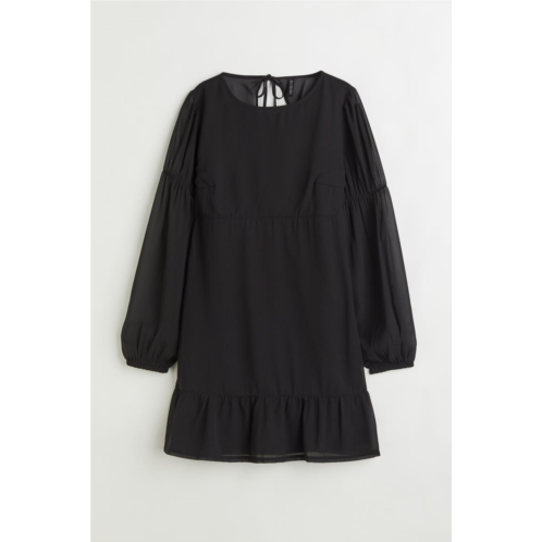 H&M Open-backed Chiffon Dress