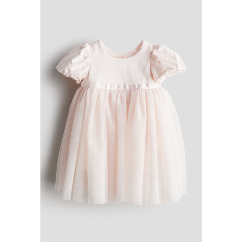 H&M Puff-sleeved Tulle Dress
