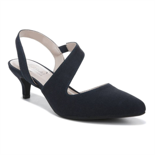 LifeStride Magnetic Womens Kitten Heel Pumps