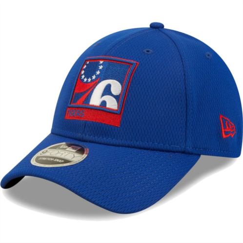 Mens New Era Royal Philadelphia 76ers Framed 9FORTY Snapback Hat