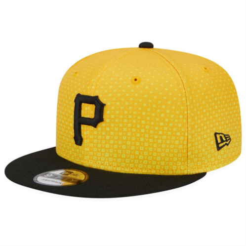 Mens New Era Gold/Black Pittsburgh Pirates 2023 City Connect 9FIFTY Snapback Adjustable Hat