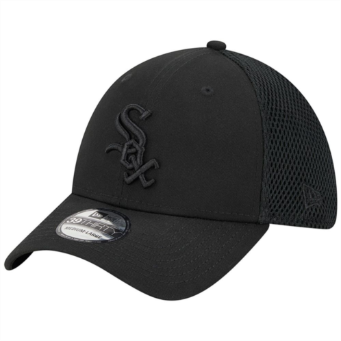 Mens New Era Chicago White Sox Black-on-Black Neo 39THIRTY Flex Hat