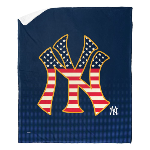 MLB Official New York Yankees Celebrate Series Silk Touch Sherpa Throw Blanket
