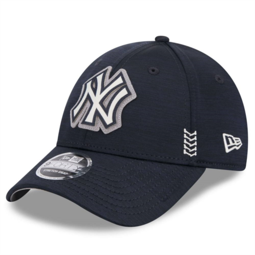 Mens New Era Navy New York Yankees 2024 Clubhouse 9FORTY Adjustable Hat