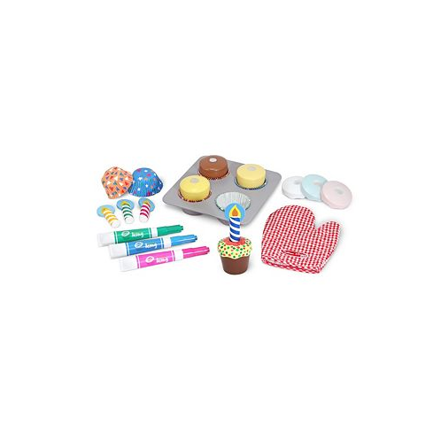 Melissa and Doug Toy Bake and Decorate Cupcake Set