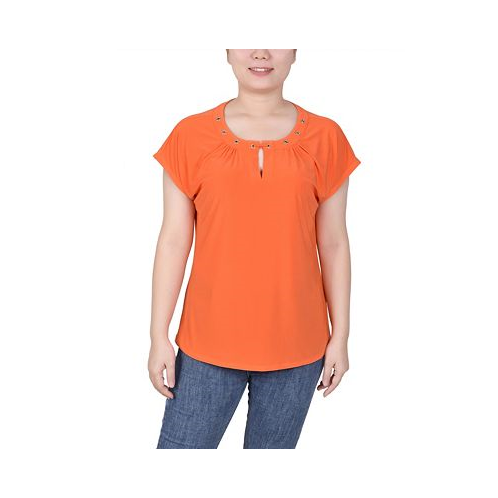 NY Collection Petite Grommet Neck Knit Short Extended Sleeve Top