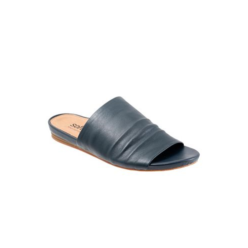 SoftWalk Camano Sandals