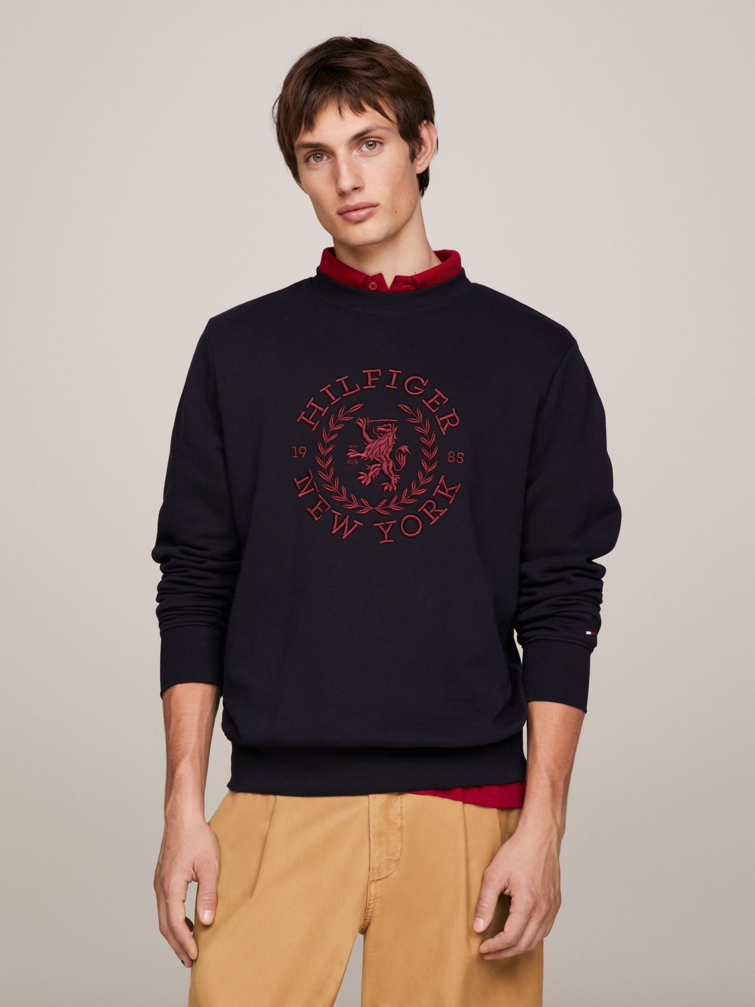 TOMMY HILFIGER Embroidered Heritage Logo Sweatshirt