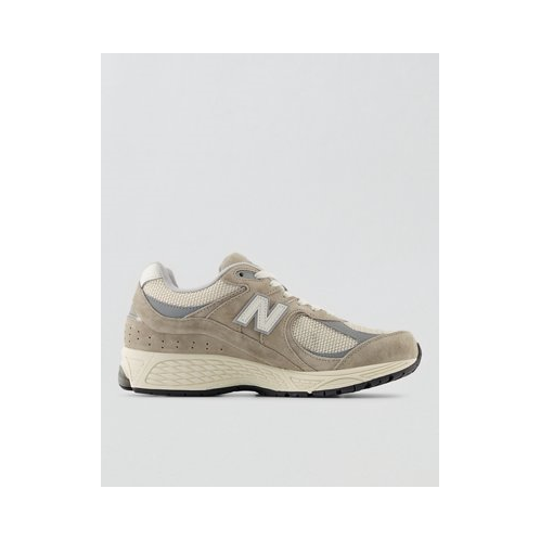American Eagle New Balance Mens 2002R Sneaker