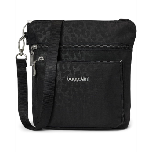 Baggallini Modern Pocket Crossbody