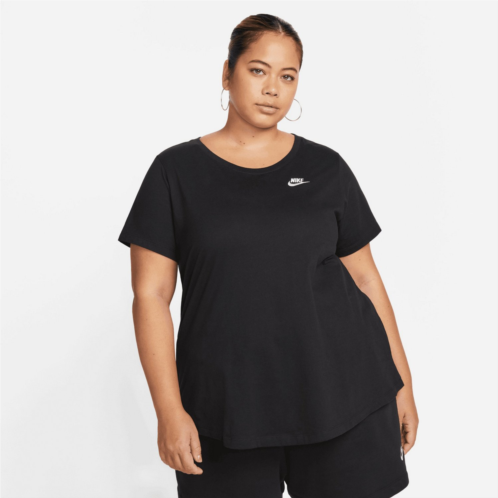 Nike Plus Size Womens Sportswear Club T-shirt