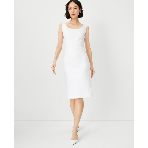 Anntaylor The Petite Scoop Neck Sheath Dress in Herringbone Linen Blend - Curvy Fit