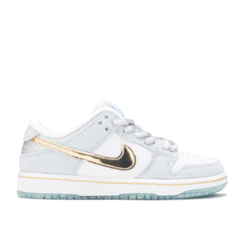 Nike Sean Cliver x Dunk Low SB PS Holiday Special