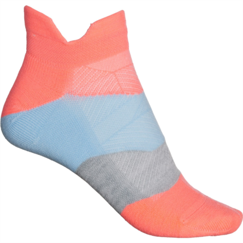 Feetures Elite Light Cushion No-Show Tab Socks - Below the Ankle (For Women)