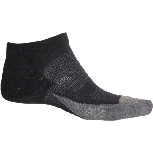 Feetures Elite Max Cushion Low-Cut Socks - Below the Ankle (For Men)