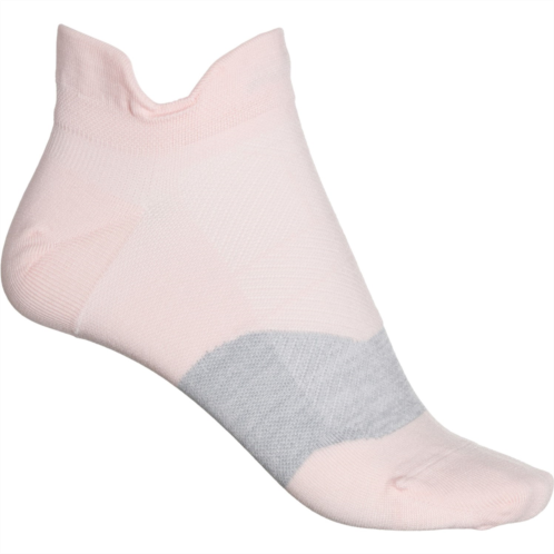 Feetures Elite Ultra Light No-Show Tab Socks - Below the Ankle (For Women)