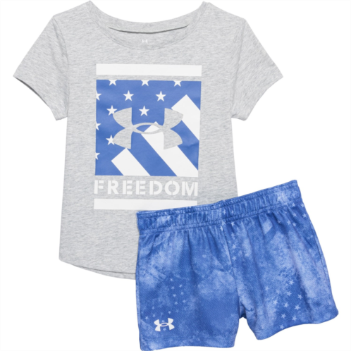 Under Armour Little Girls Freedom Banner Shirt and Shorts Set - Short Sleeve