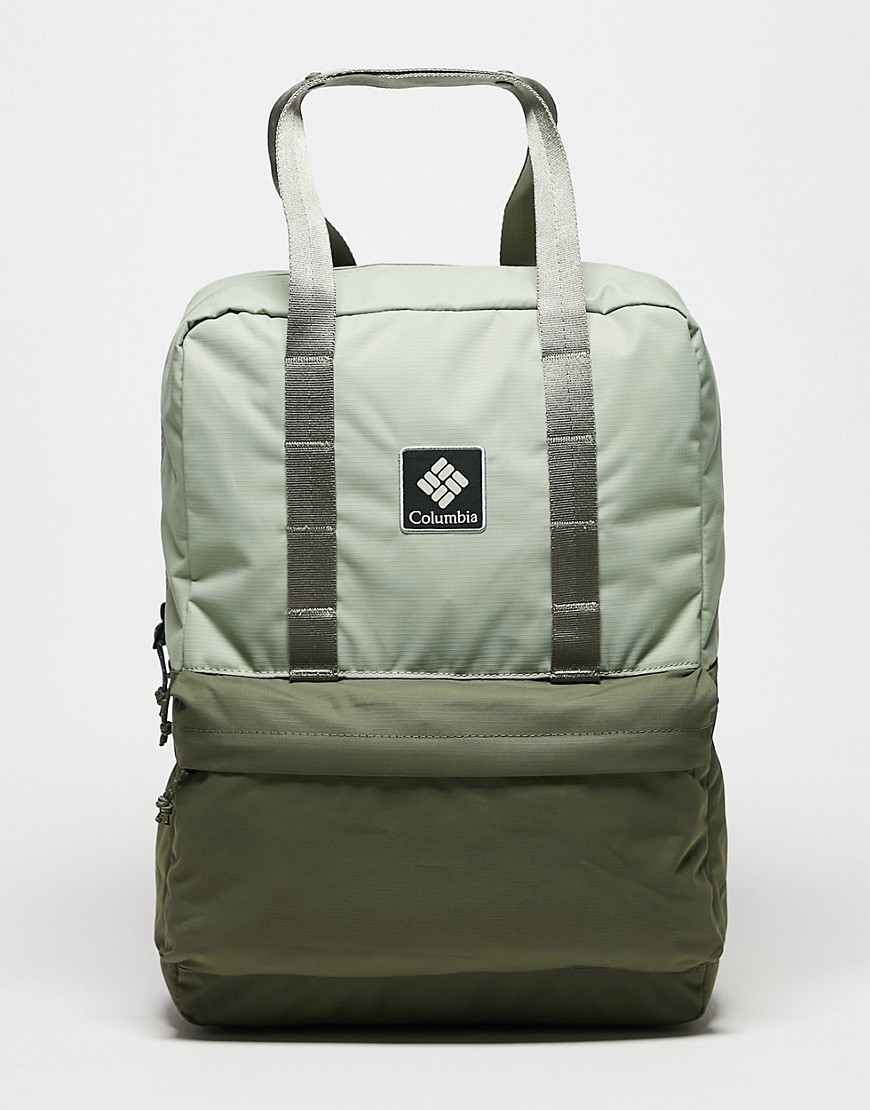 Columbia Unisex Trek 24L backpack in khaki