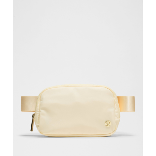 Lululemon Everywhere Belt Bag with Long Strap 1L