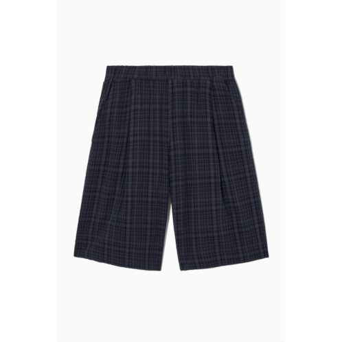Cos PLEATED CHECKED SEERSUCKER BOARD SHORTS