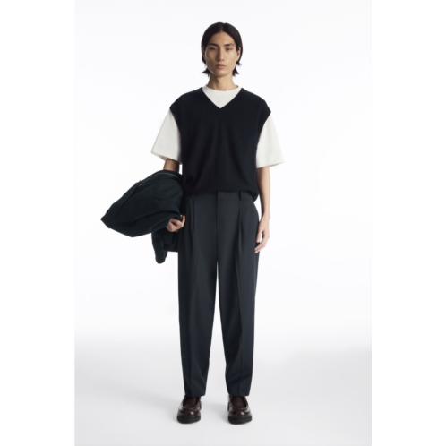 Cos PLEATED TECHNICAL WOOL PANTS