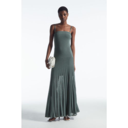Cos PLEATED KNITTED MAXI DRESS