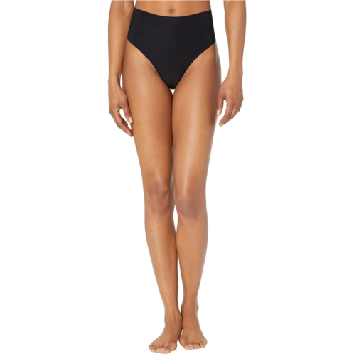 Womens Commando Classic Mid-Rise Thong CT03