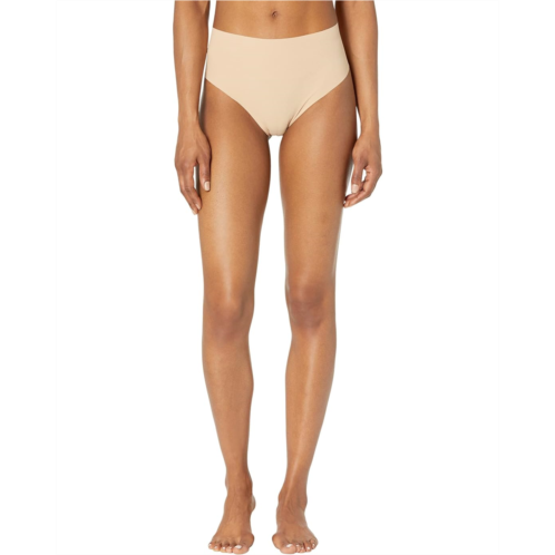 Womens Commando Classic Mid-Rise Thong CT03