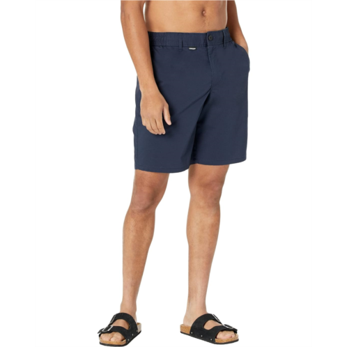 Mens Oakley In The Moment 19 Hybrid Shorts