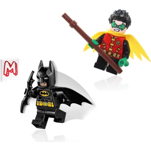 LEGO Super Heroes DC Batman Minifigure Combo - Batman (in Black Suit with Batcape and Bat-a-rang) and Robin (Green Mask and Yellow Cape) with Staff and Minifigureland Tile