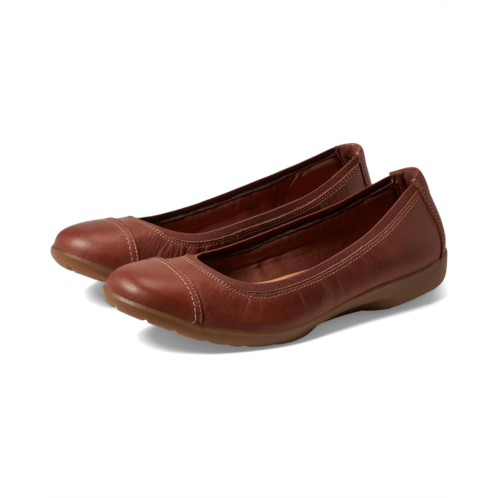 Clarks Meadow Opal