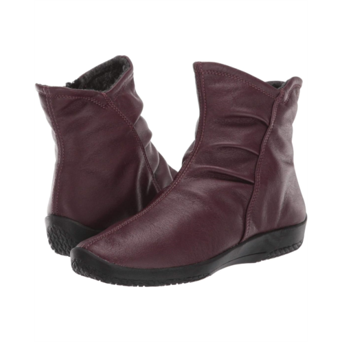 Womens Arcopedico W9