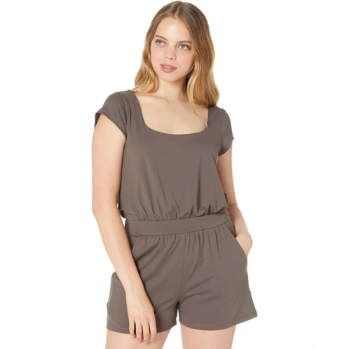 Susana Monaco Scoop Front Short Sleeve Romper