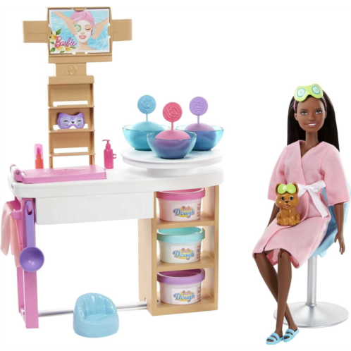Barbie Face Mask Spa Day Playset with Brunette Barbie Doll, Puppy, Toy Spa Station with 4 Molds, 3 Tubs of Barbie Dough & 10+ Accessories to Create & Remove Face Blemishes on Doll