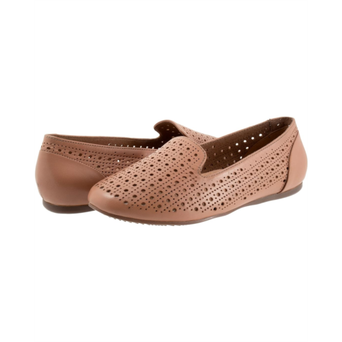Womens SoftWalk Shelby Perf