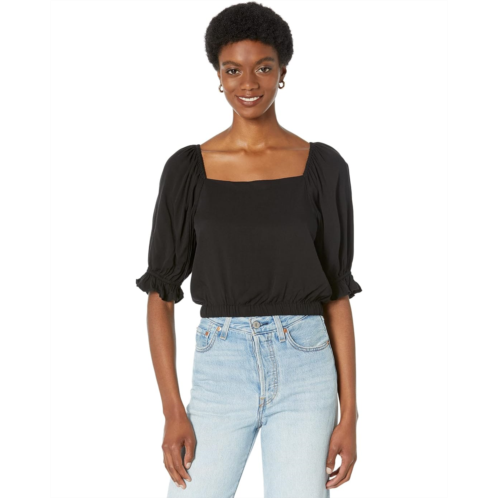 1.STATE Short Sleeve Square Neck Crop Top