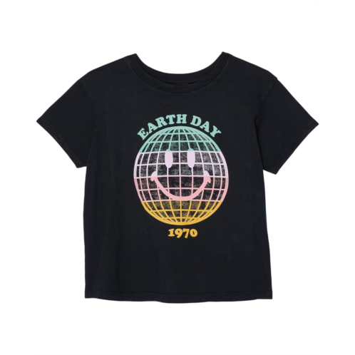 Tiny Whales Earth Day Graphic Boxy Shirt (Toddler/Little Kids/Big Kids)
