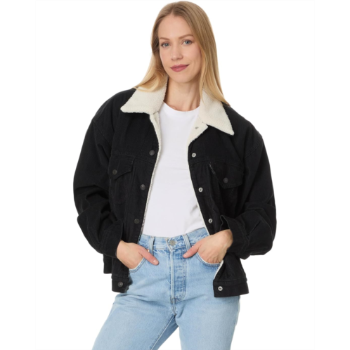 Womens Levis Womens 90s Sherpa Trucker