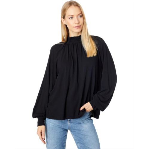 SUNDRY Smock Neck Puff Raglan Sleeve Top in Pima Cotton