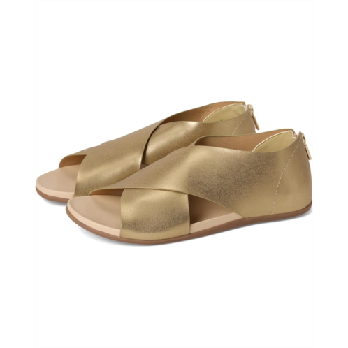 Kenneth Cole Reaction Selena
