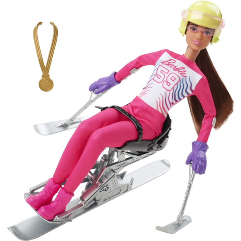 Barbie Winter Sports para Alpine Skier Brunette Doll (12 in) with Shirt, Pants, Helmet, Gloves, Pole, Sit Ski & Trophy, Great Gift for Ages 3 and Up
