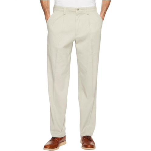 Dockers Easy Khaki D3 Classic Fit Pleated Pants