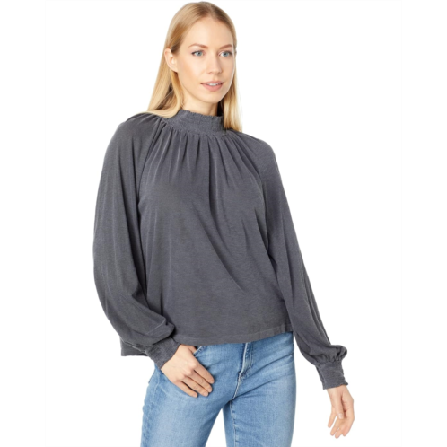 SUNDRY Smock Neck Puff Raglan Sleeve Top in Pima Cotton