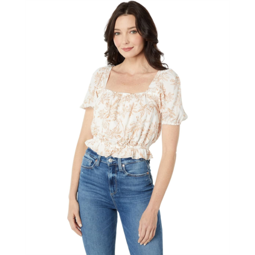 1.STATE Short Sleeve Square Neck Crop Top