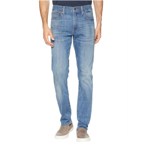 Mens Lucky Brand 410 Athletic Fit Jeans in Fenwick