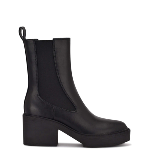 NINEWEST Dolea Chelsea Lug Sole Boots