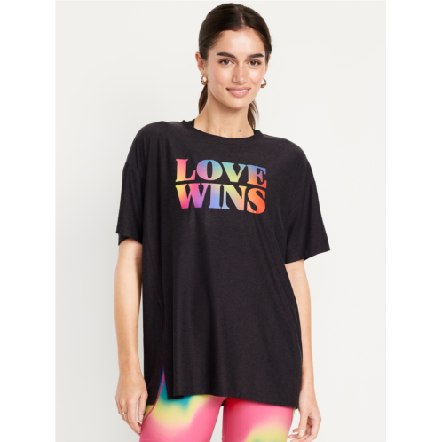 OldNavy CloudMotion Oversized Graphic T-Shirt
