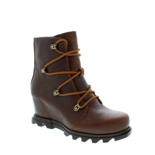 SOREL joan of artctic wedge iii lace boots in hazelnut